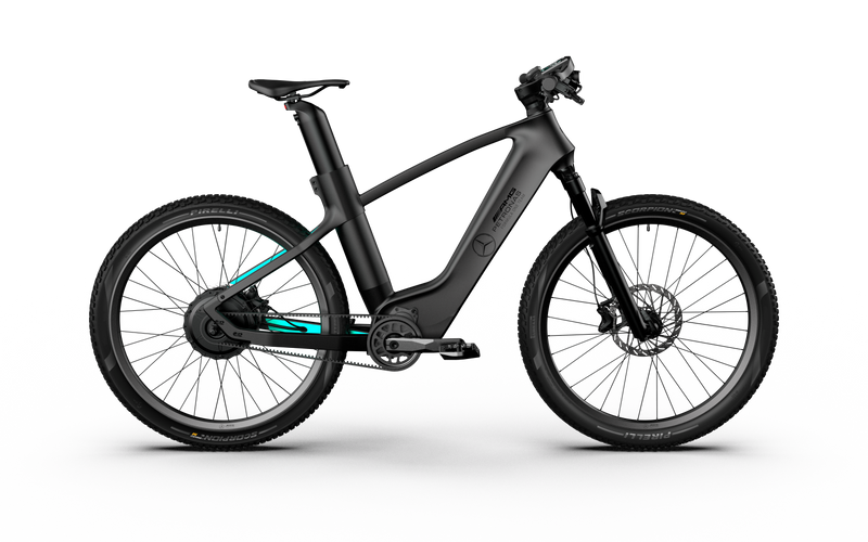 Mercedes-AMG PETRONAS F1 Team Smart eBike Helm (2026)