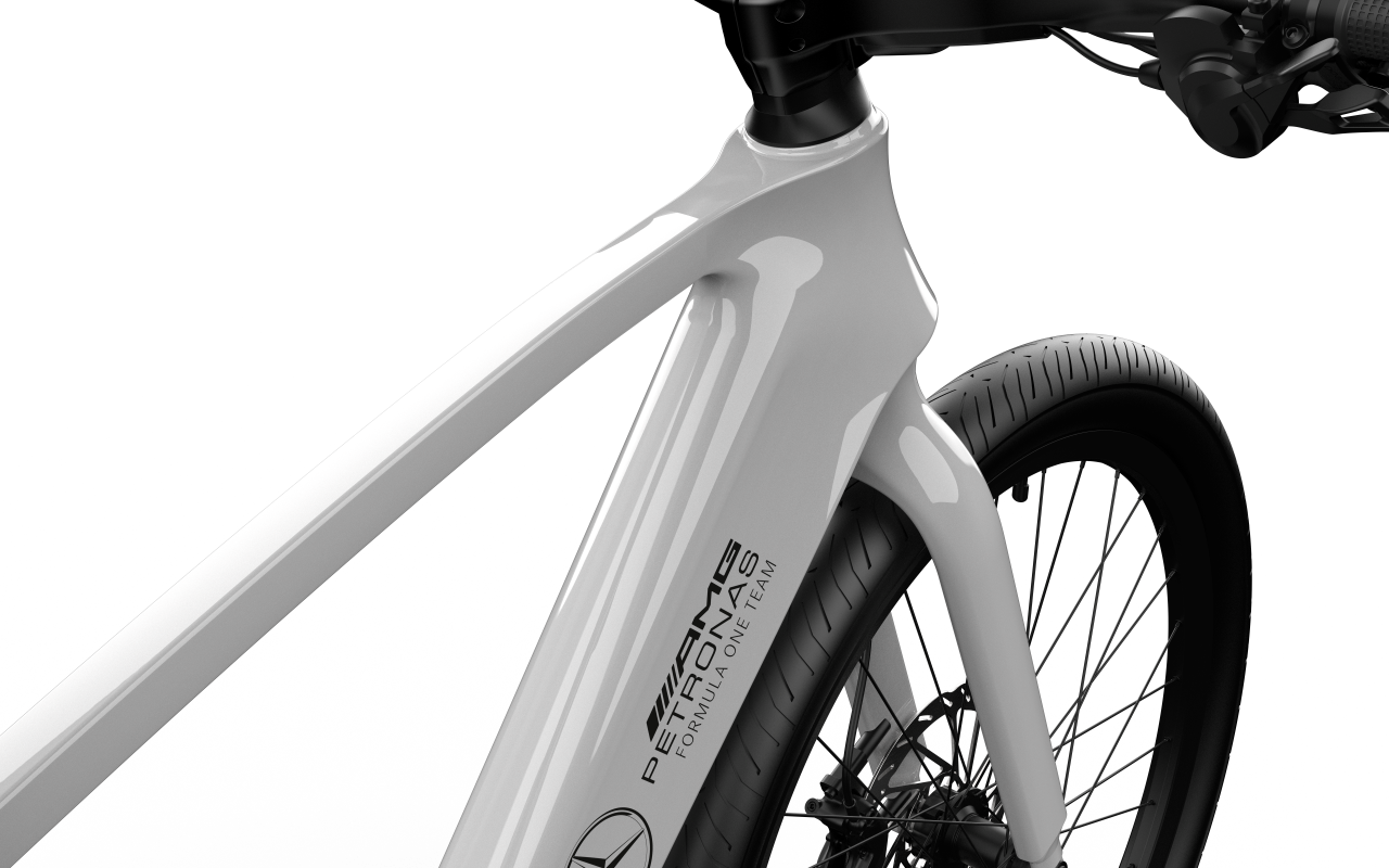 City Edition 250 Mercedes-AMG PETRONAS F1® Team Electric Bike